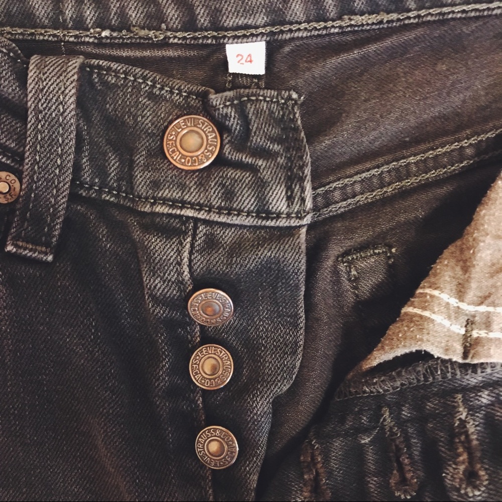 🌻 Vintage High Waisted Levi’s Jeans - Picture 6 of 8